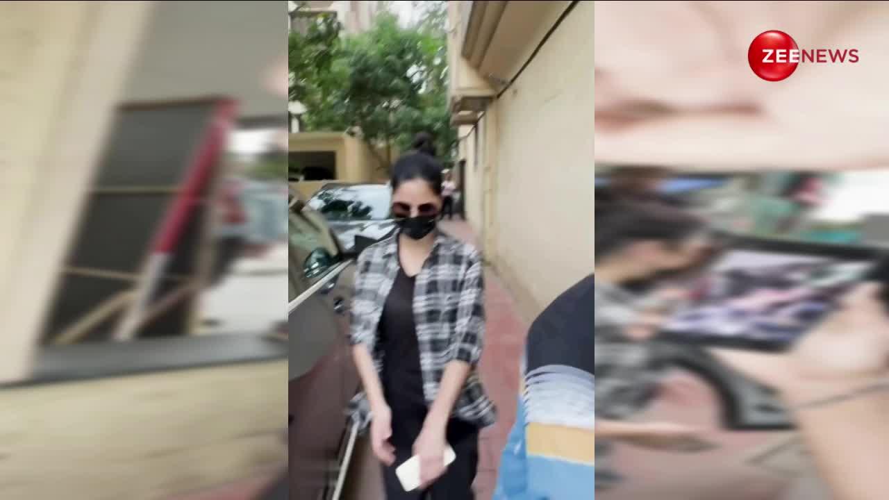 मीडिया के सामने katrina kaif ने छुपाया अपना चेहरा, लोगों ने कहा- क्या  Vicky और उनमें नहीं है सब कुछ All is well?