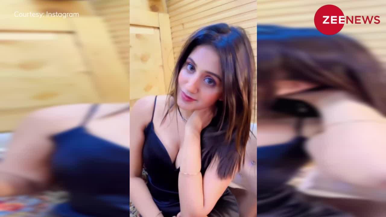 Anjali Arora ने डीपनेक ड्रेस पहन गिराई हुस्न की बिजली, सेक्सी अदाएं देख फैंस हुए बेकाबू