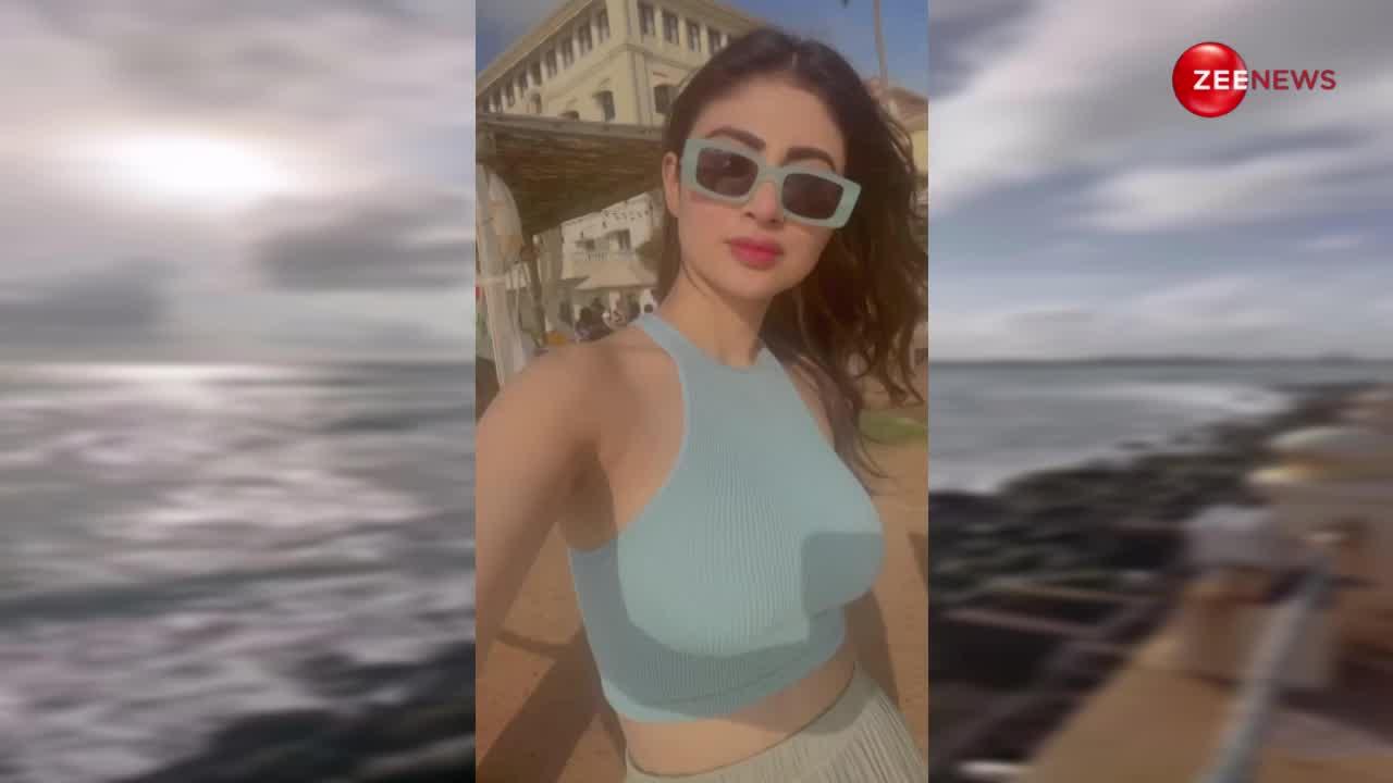 क्रॉप टॉप में बेधड़क, बिंदास लगीं Mouni Roy, लेकिन जनाब नागिन की एक महीने की कमाई सुन उड़ जाएंगे होश