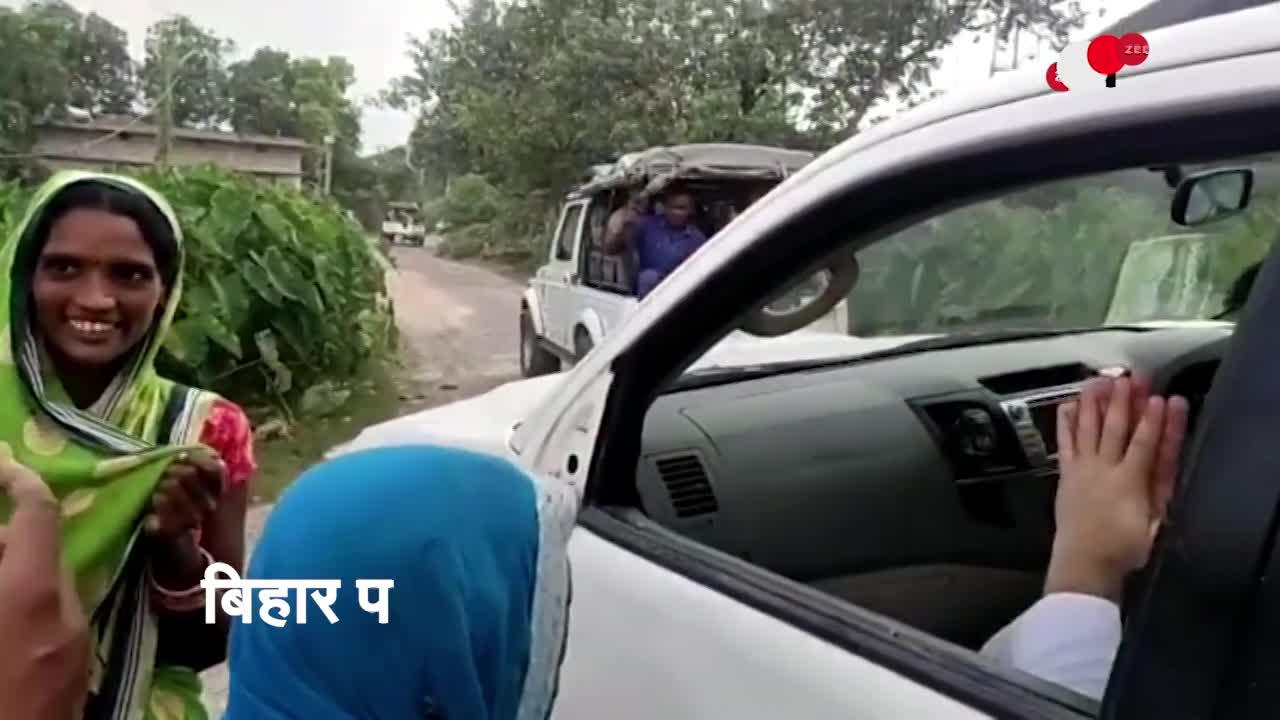 Viral: सोशल मीडिया पर वायरल हुआ तेजस्वी यादव का वीडियो, बांट रहे हैं नोट