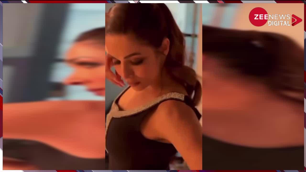 Malaika Arora ने एक बार फिर पार की अपनी उम्र की सारी हदें, ऐसी जगह छेद वाली ड्रेस पहनी नजरे हटाना हो जाएगा मुश्किल