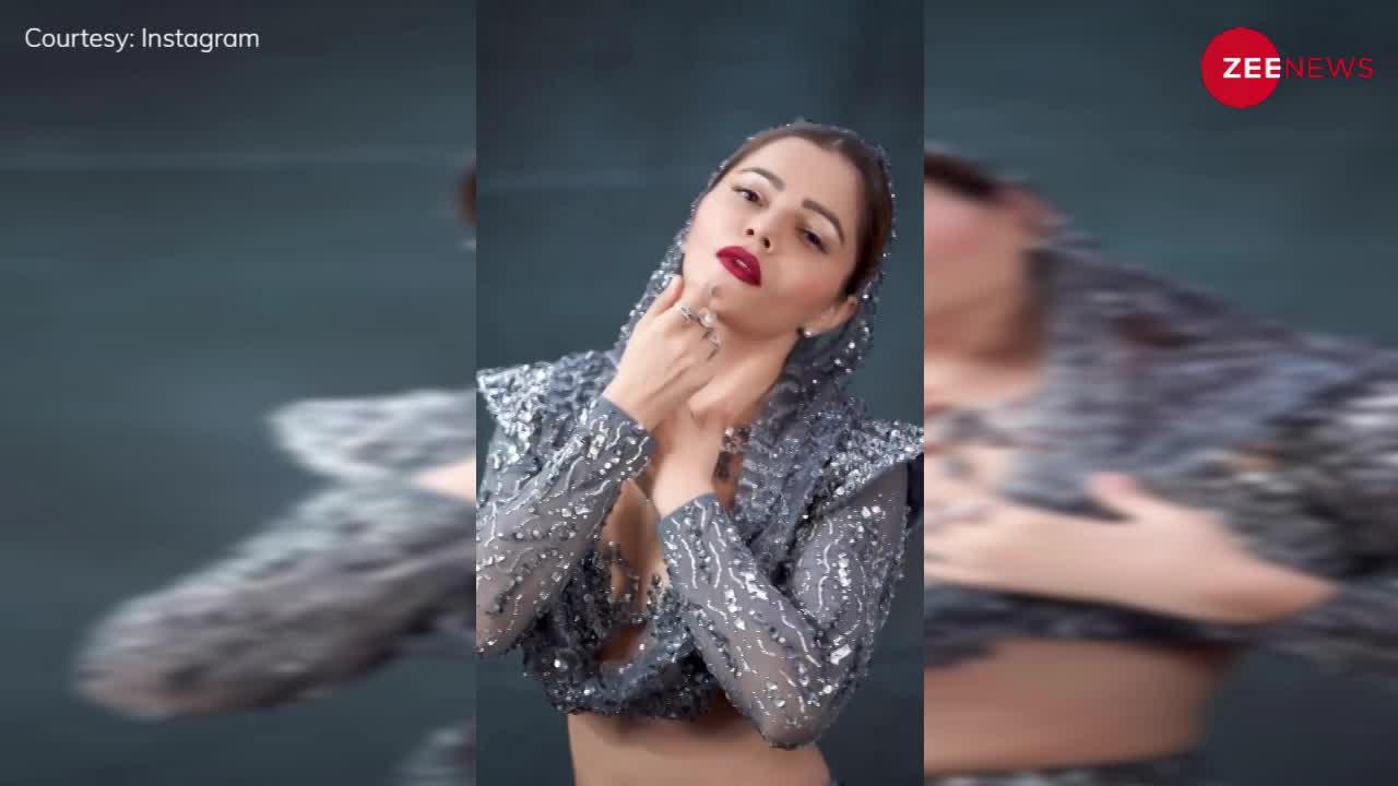 Rubina Dilaik ने बिना साड़ी पहने ओढ़ लिया पल्लू, सेक्सी फिगर देख मचले फैंस; बोले- तीखी मिर्ची लगी रे