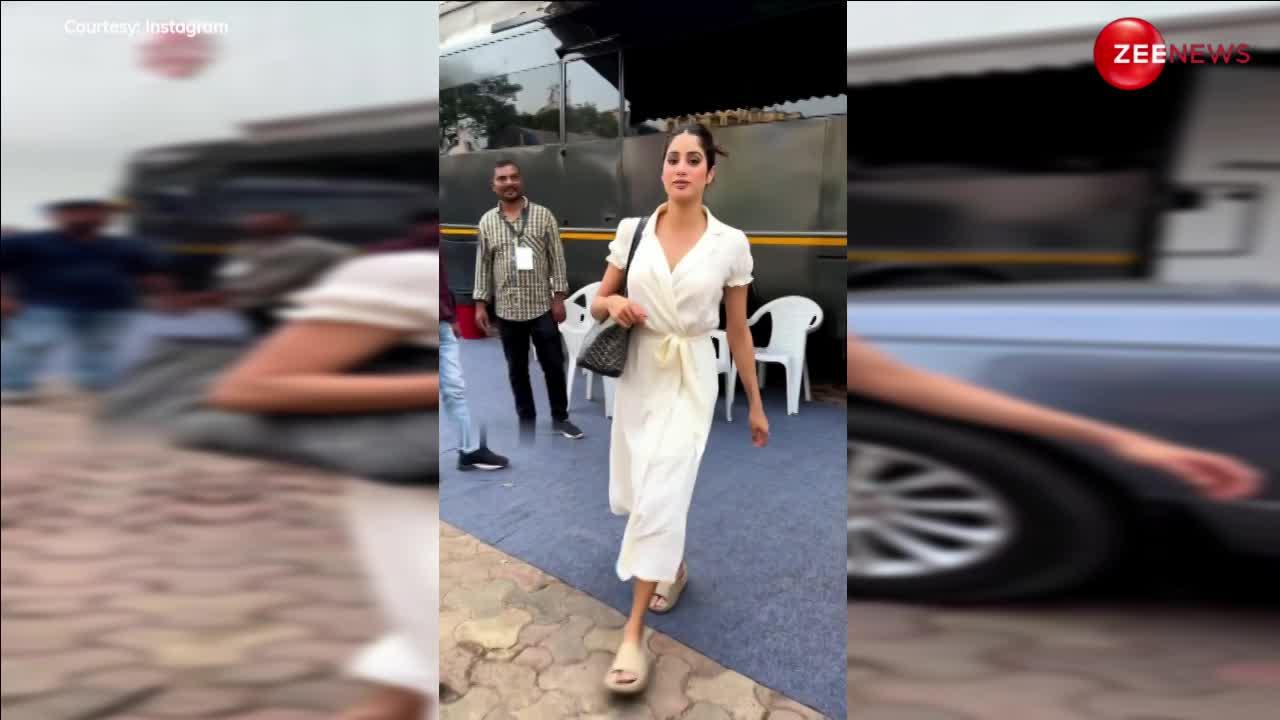 सीधे बाथरूम से निकल कर आईं Janhvi Kapoor, पहनी ऐसी ड्रेस देख नहीं होगा आंखों पर यकीन; वायरल हुआ वीडियो