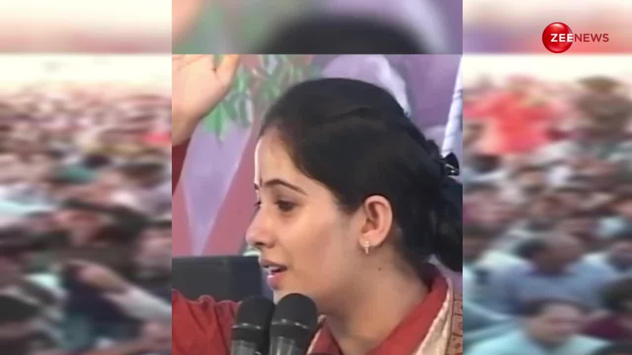 Jaya Kishori के भजन पर छोटी बच्ची ने लगाया ठुमका, स्टेज से जया किशोरी ने लुटाया प्यार