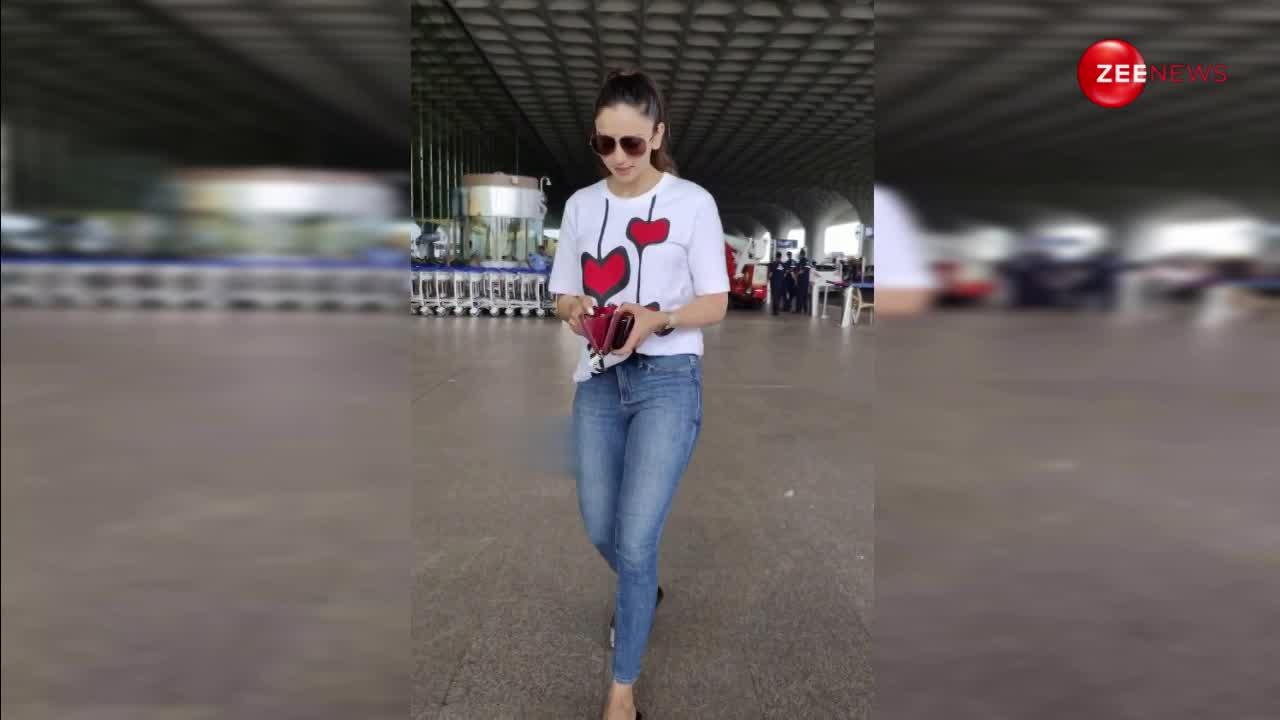 Rakul Preet ने क्रीम कलर की ड्रेस में जीता सभी का दिल, फैंस के दिलों पर चली छुरियां