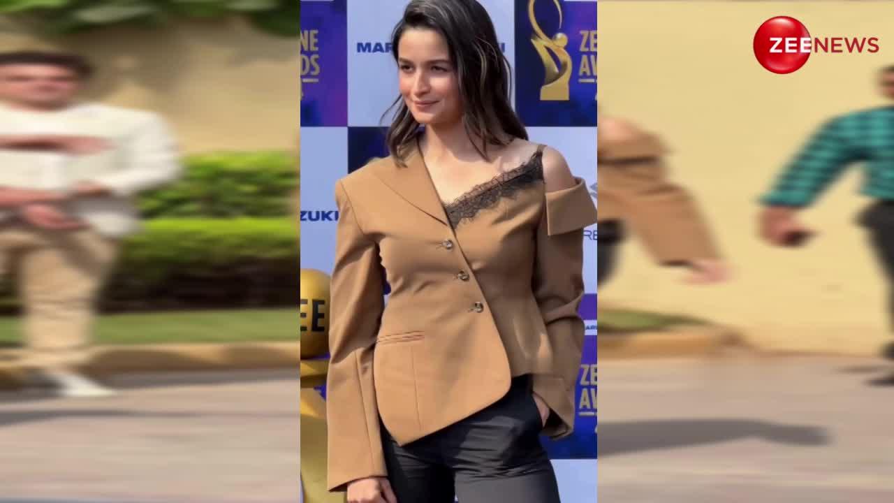 बेहद ही एलिगेंट लुक में Alia Bhatt ने मारी एंट्री, सिजलिंग अंदाज पर फिदा हुए फैंस