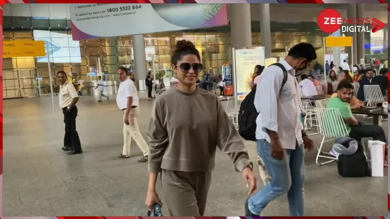 Shamita Shetty: एयरपोर्ट से निकलीं शमिता शेट्टी के पीछे पड़ गया कुत्ता, एक्ट्रेस ने दिया ऐसा रिएक्शन