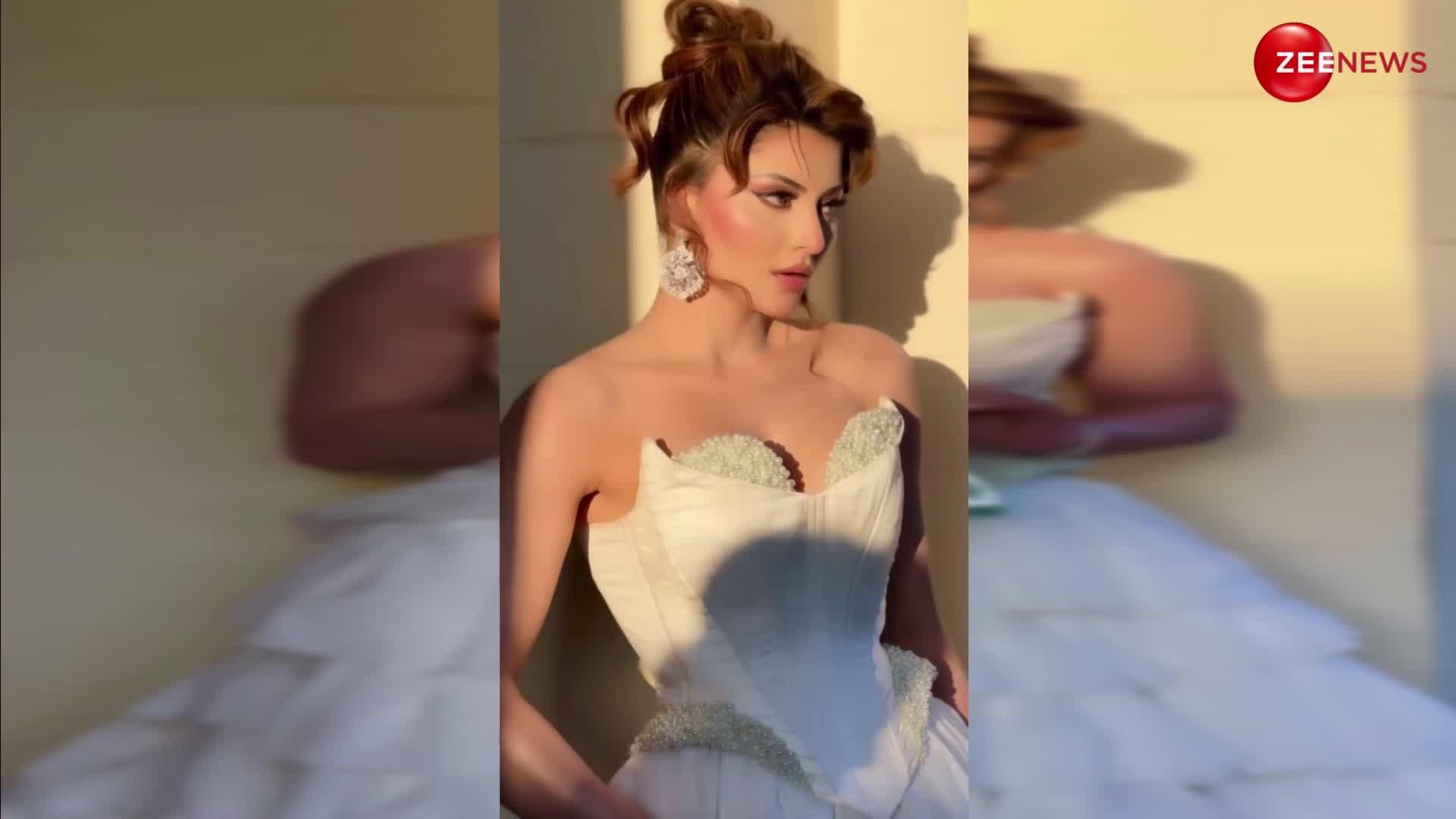 व्हाइट ड्रेस में चलती-फिरती बार्बी डॉल बन Urvashi Rautela ने कराया सिजलिंग फोटोशूट, हद से ज्यादा खूबसूरती ने जीता फैंस का दिल