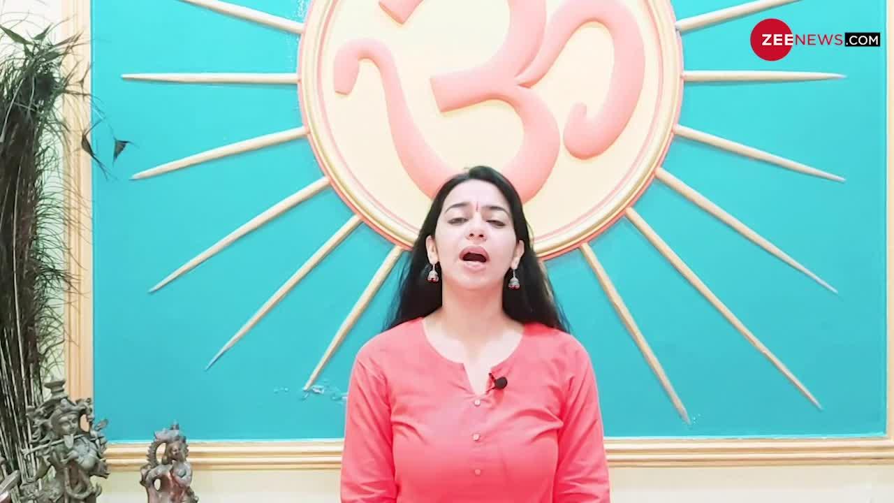 Yog Namaskar : कंधों से नहीं जा रहा दर्द तो योग बनेगा आपका सहारा