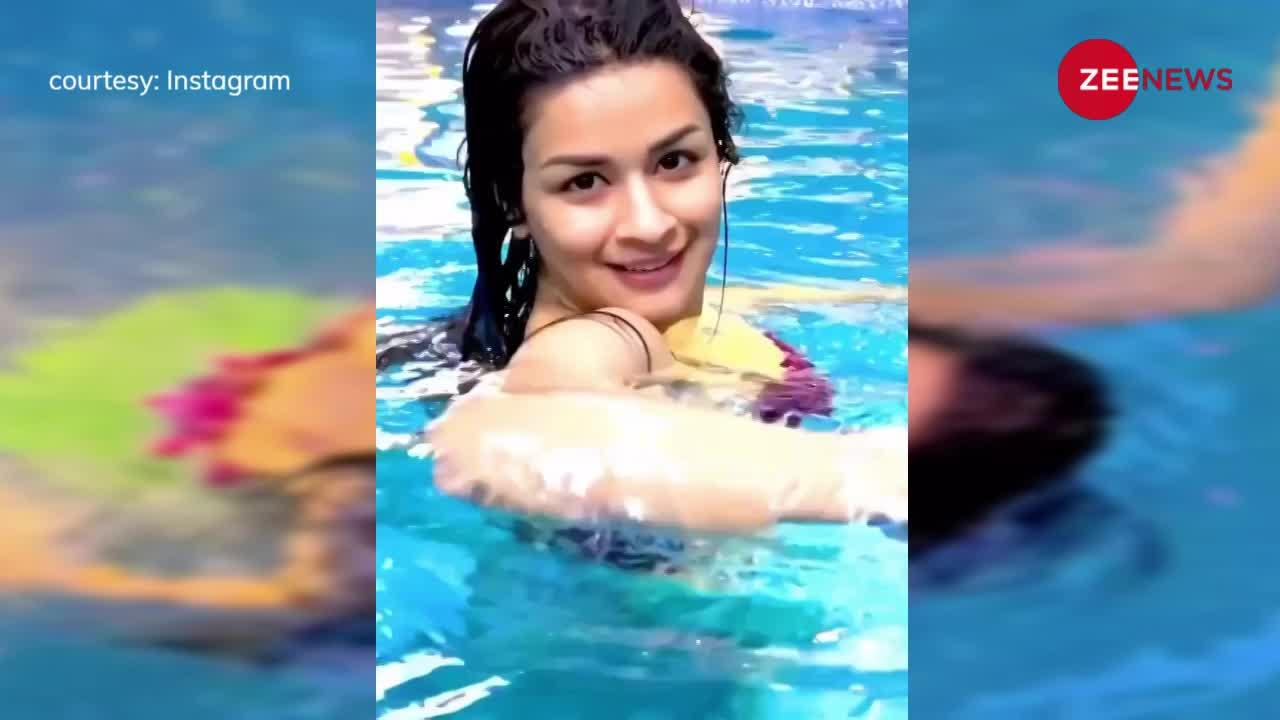 जलपरी बनकर पानी में उतर गईं Avneet Kaur, हॉट वीडियो देख फैंस के दिल पर चलीं छुरियां!