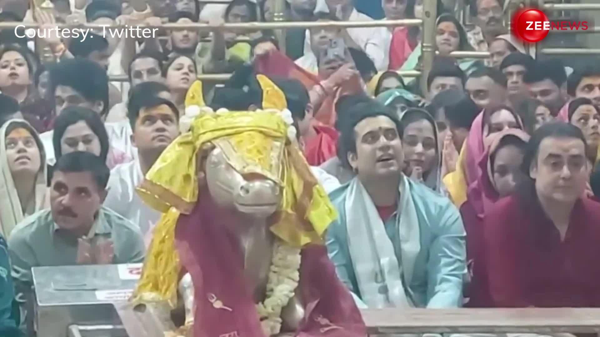 उज्जैन: चैत्र नवरात्रि के पहले दिन 'महाकालेश्वर मंदिर' में पूजा-अर्चना करने पहुंचे Jubin Nautiyal