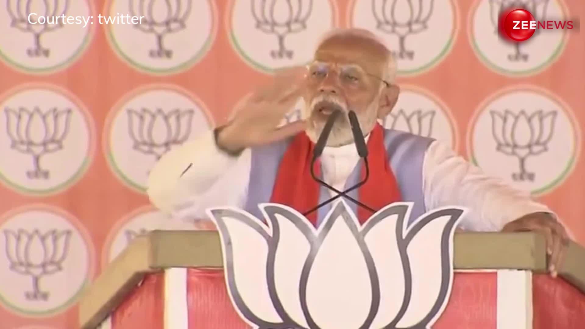 'सपा और कांग्रेस नेता योगी जी से लें ट्यूशन', बाराबंकी की पब्लिक मीटिंग में बोले PM Modi